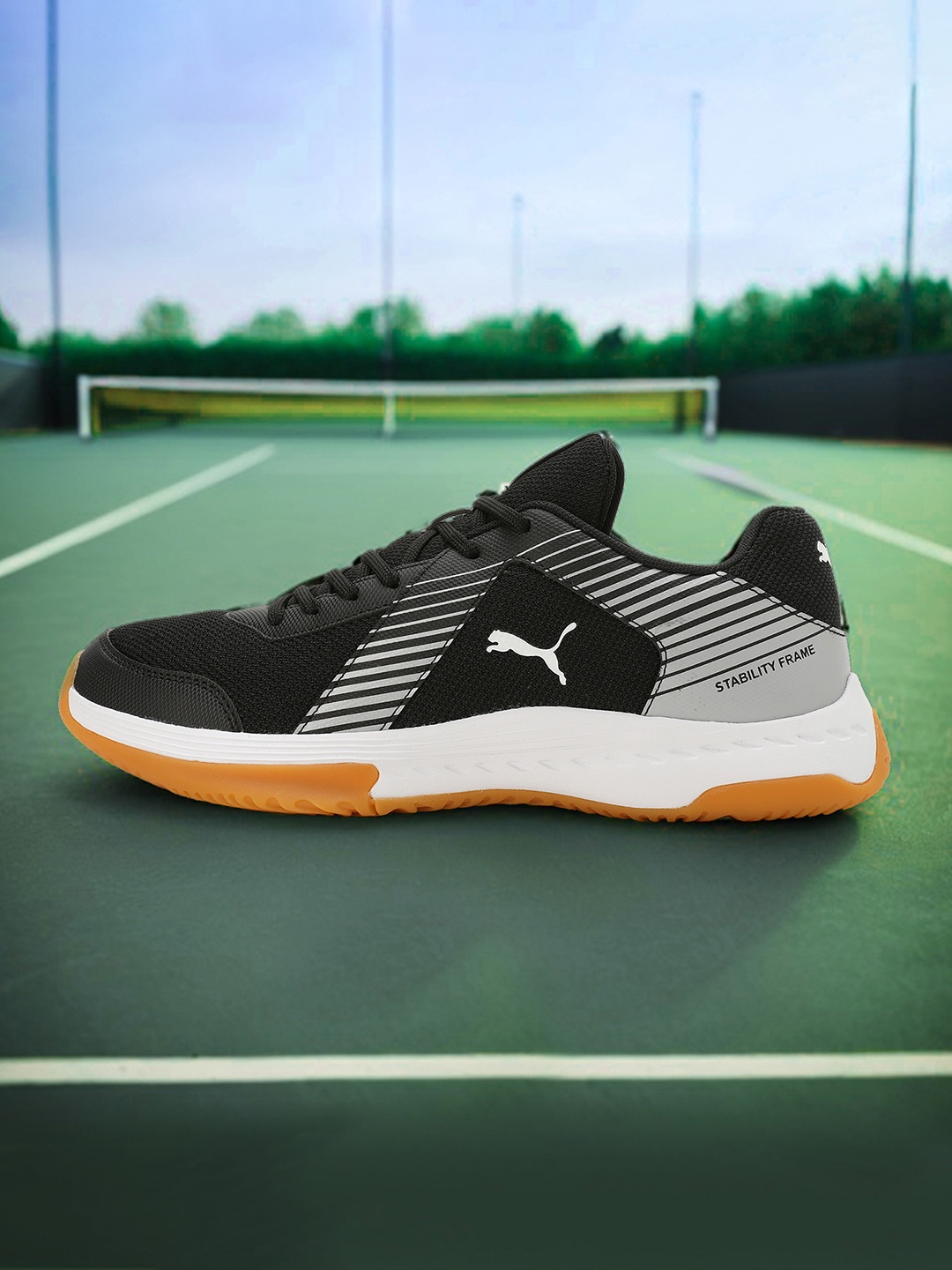 

Puma Unisex Badminton Smash Sprint Indoor Shoes, Black