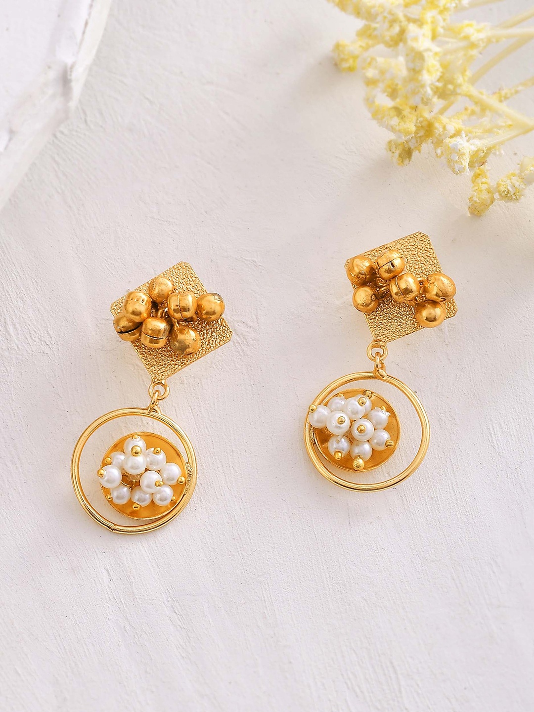 

ZURII Gold-Plated Contemporary Drop Earrings