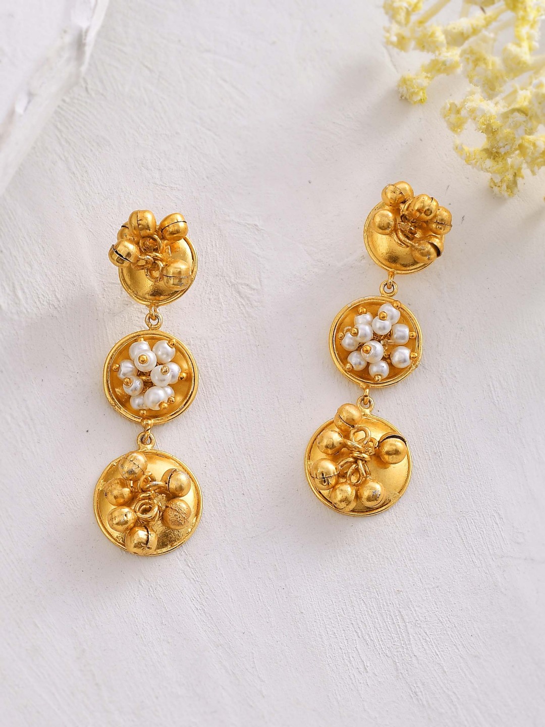 

ZURII Gold-Plated Contemporary Drop Earrings