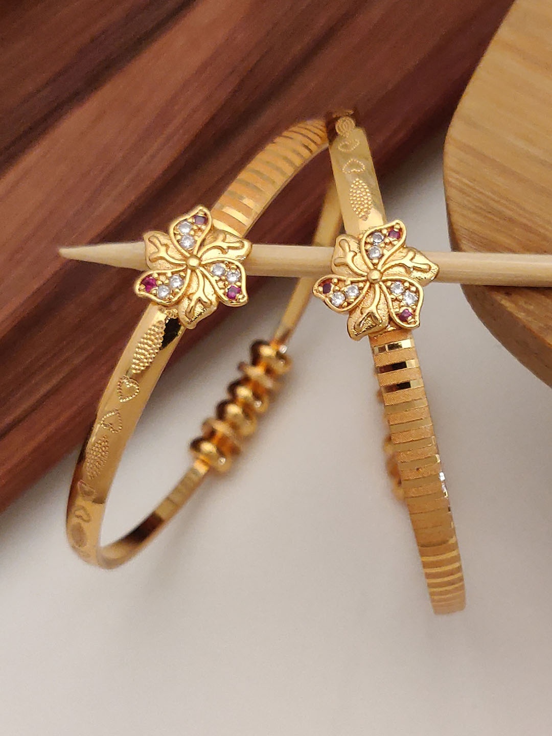 

Shining Diva Set Of 2 Gold-Plated Crystal-Studded Bangles