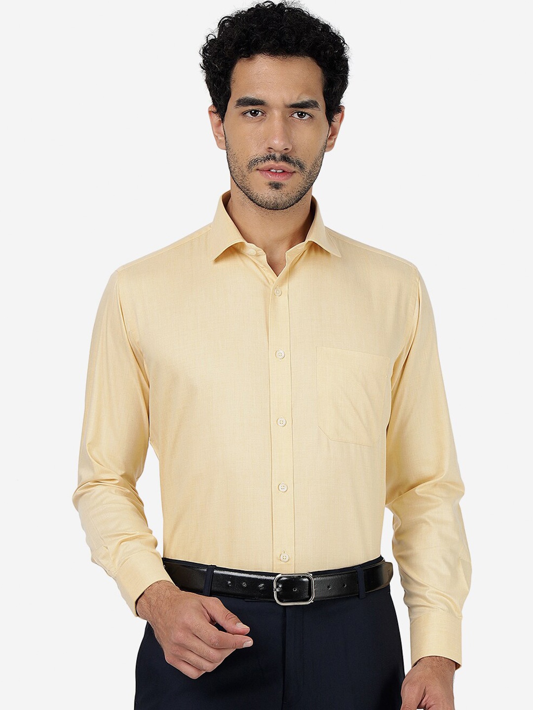 

Greenfibre Slim Fit Solid Formal Shirt, Peach