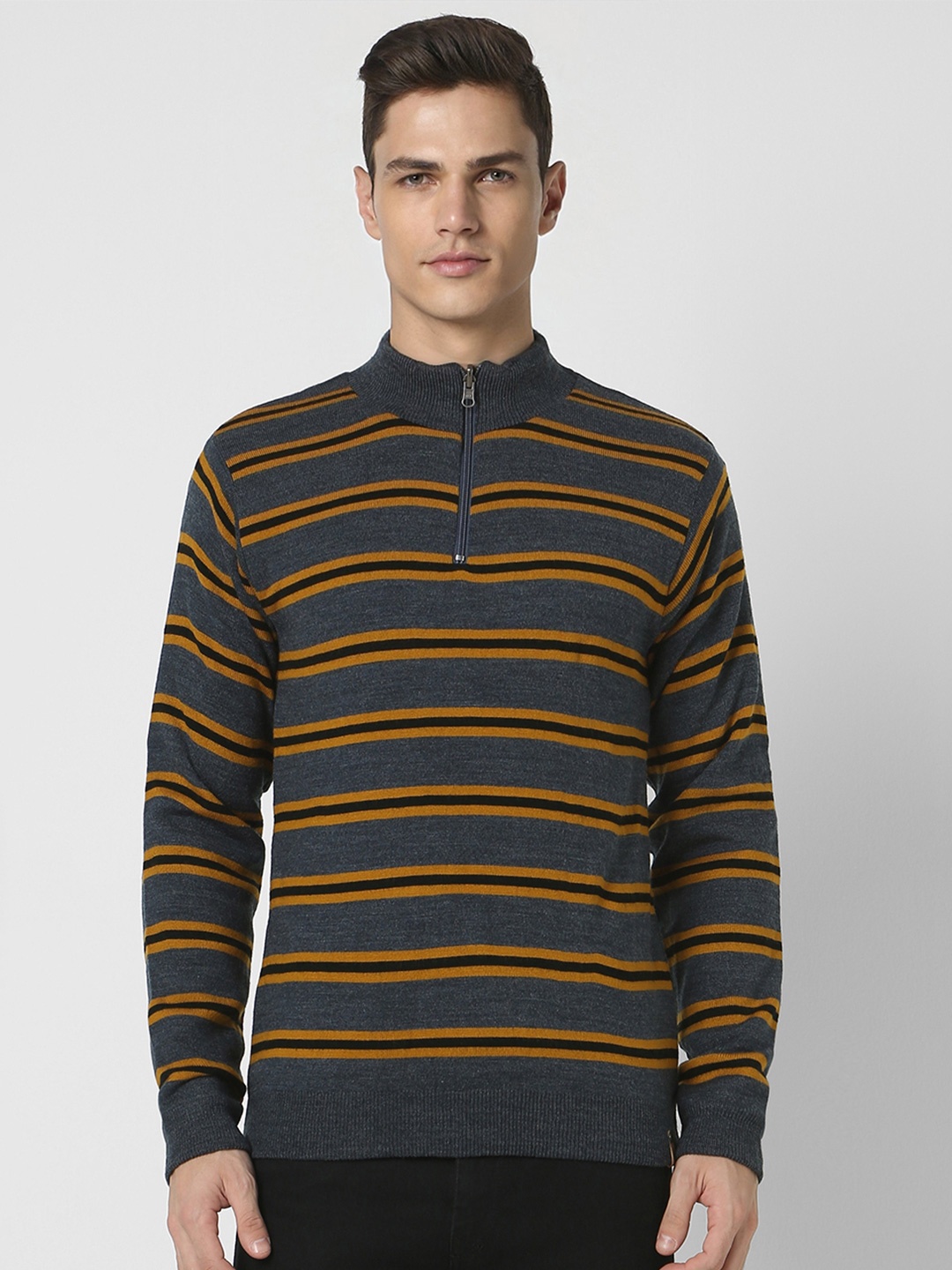 

Peter England Casuals Men Grey Striped