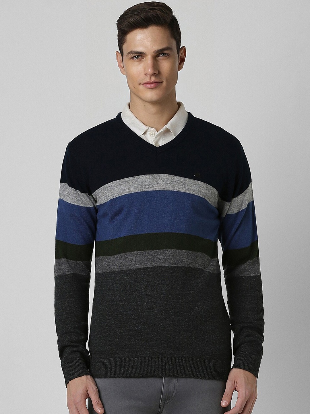 

Peter England Casuals Colourblocked Acrylic Pullover Sweater, Grey
