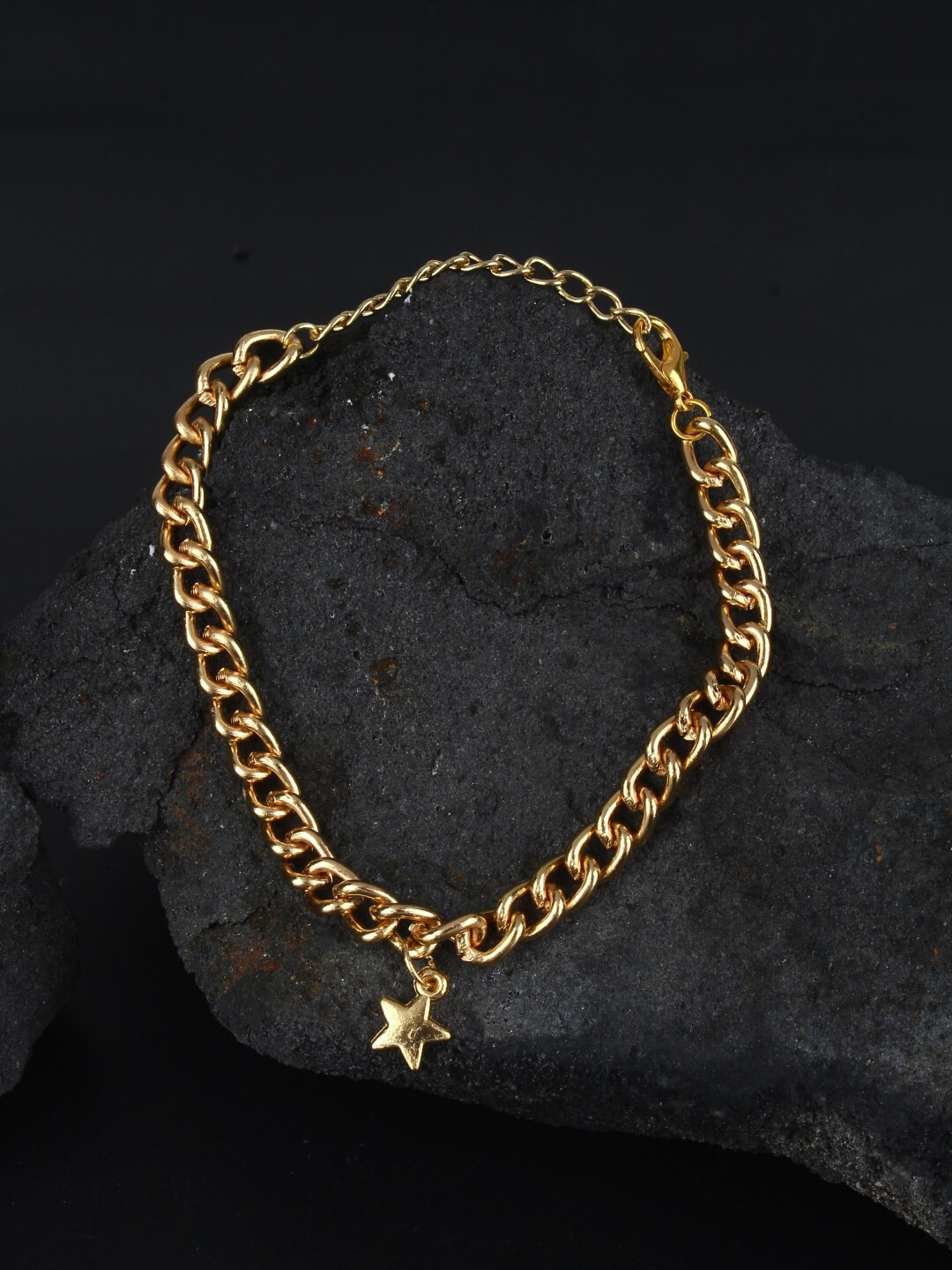 

Stylecast X KPOP Gold-Plated Charm Bracelet
