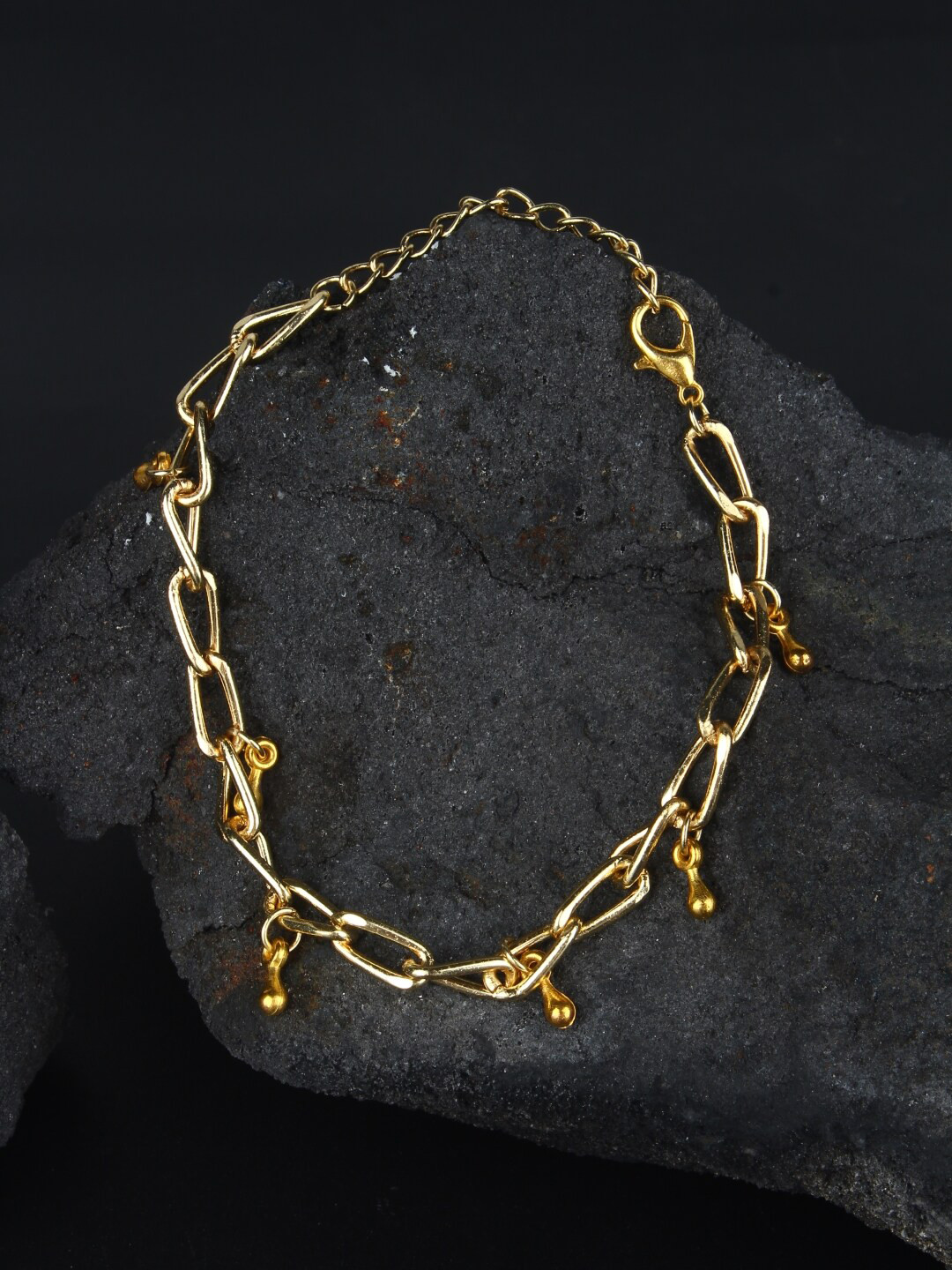 

Stylecast X KPOP Gold-Plated Beaded Bracelet