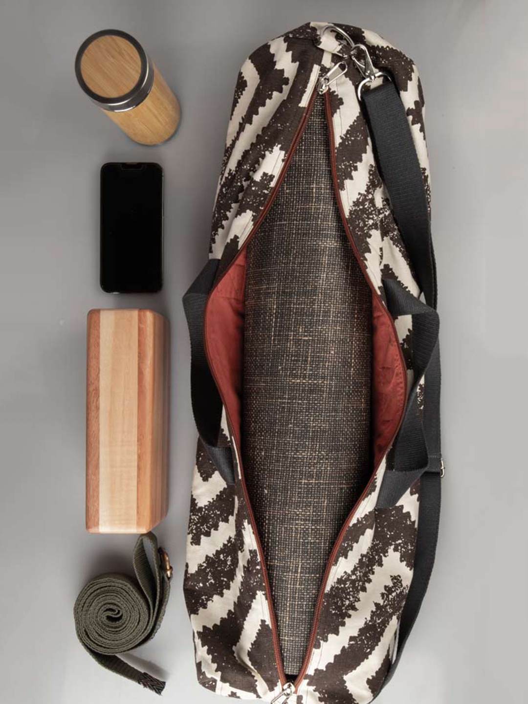 

Proyog Geometric Printed Pure Cotton Yoga Mat Bag, Beige