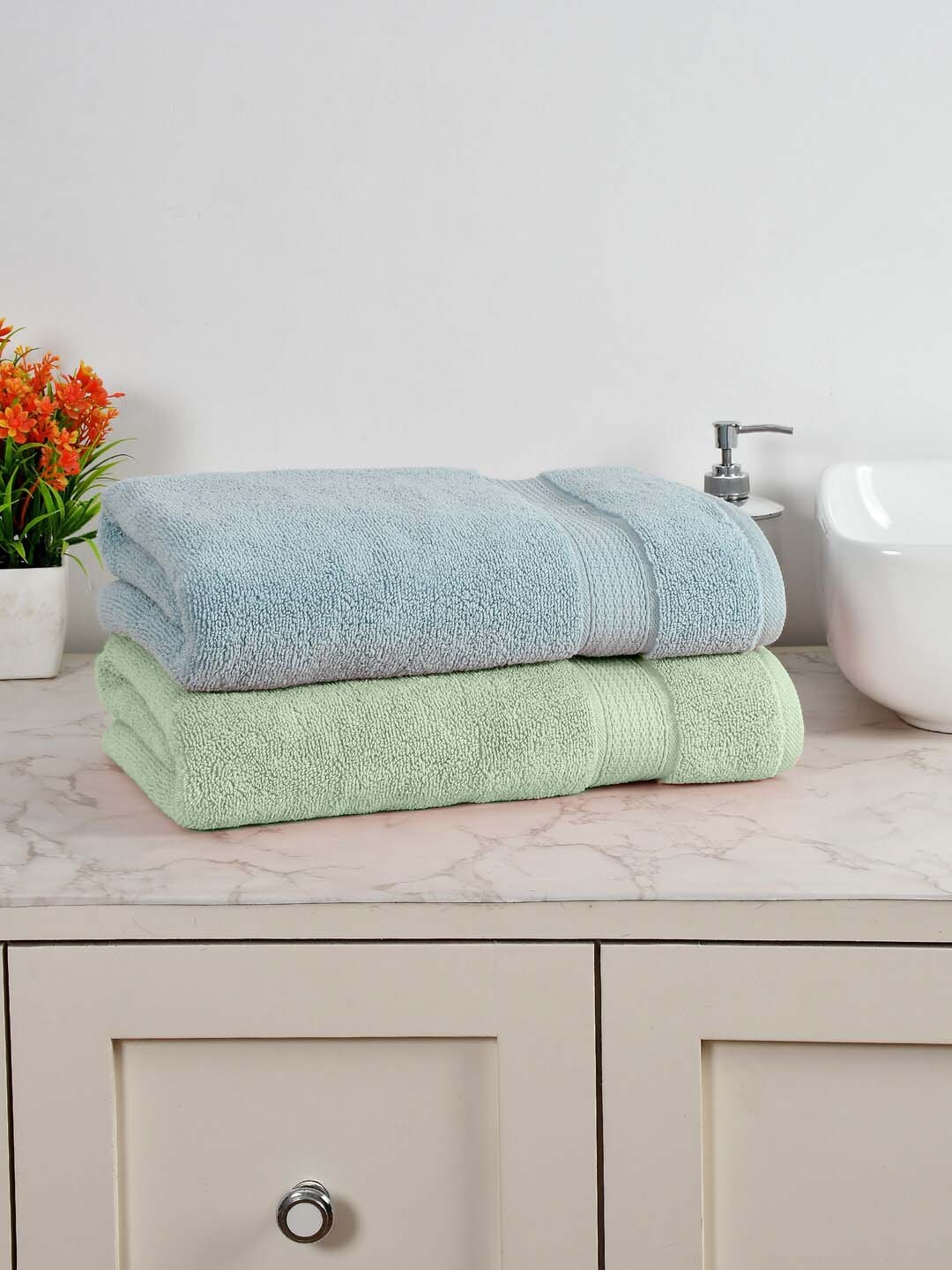 

AVI Living Blue & Green 2 Pieces Cotton Anti-Bacterial 550 GSM Reversible Bath Towels
