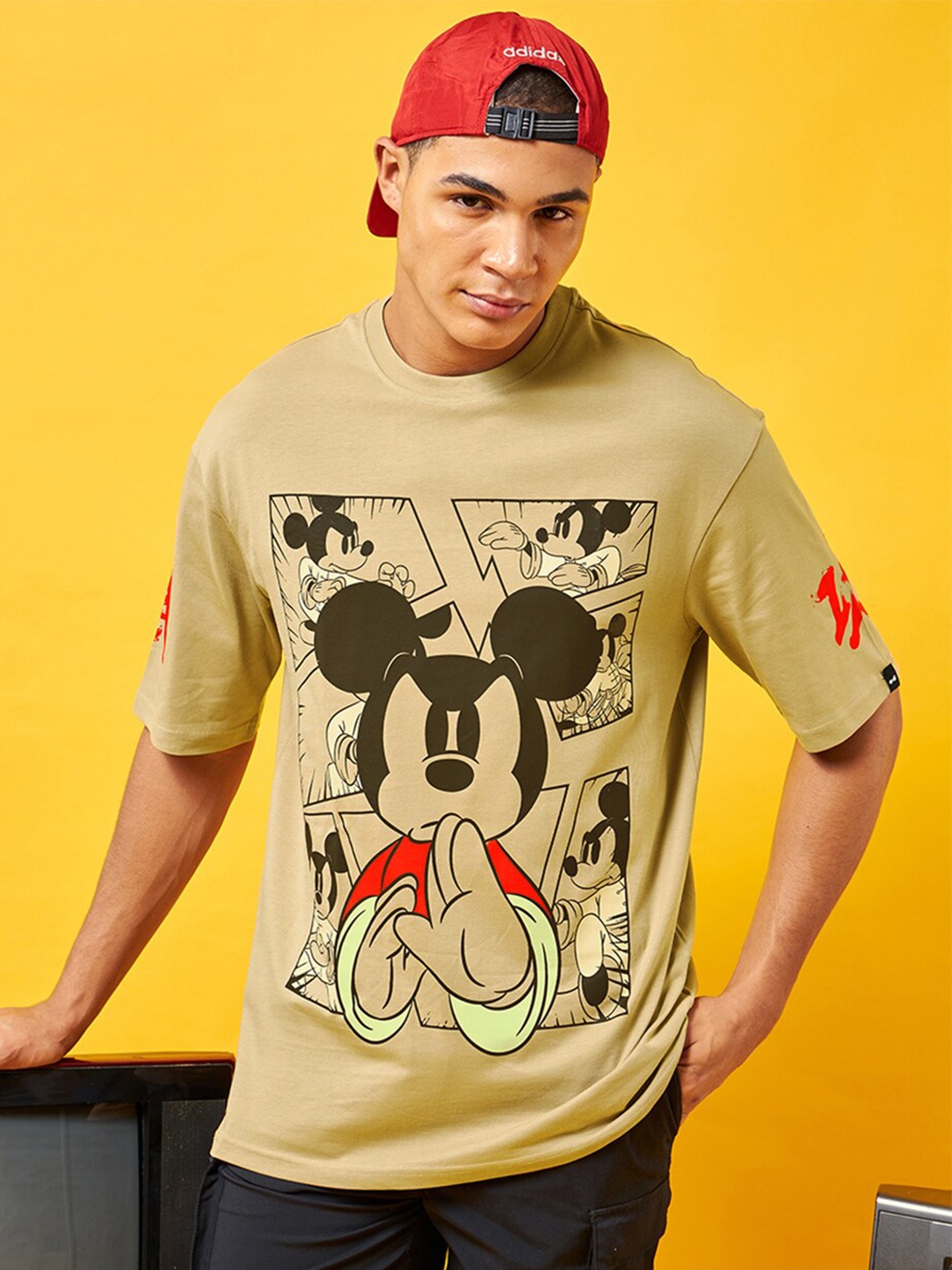 

Bewakoof Mickey Mouse Printed Drop-Shoulder Sleeves Oversized Cotton T-shirt, Brown