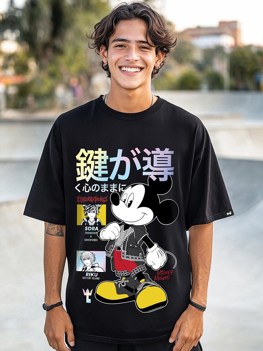 

Bewakoof Mickey Mouse Printed Drop-Shoulder Sleeves Oversized Cotton T-shirt, Black