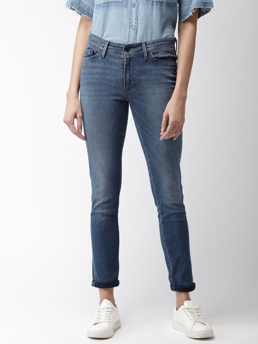 

Levis Women Blue 711 Skinny Fit Mid-Rise Clean Look Stretchable Jeans