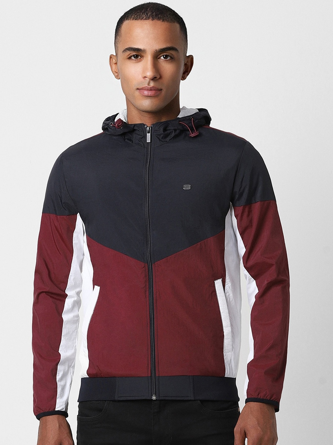 

Peter England Casuals Colourblocked Hooded Sporty Jacket, Maroon