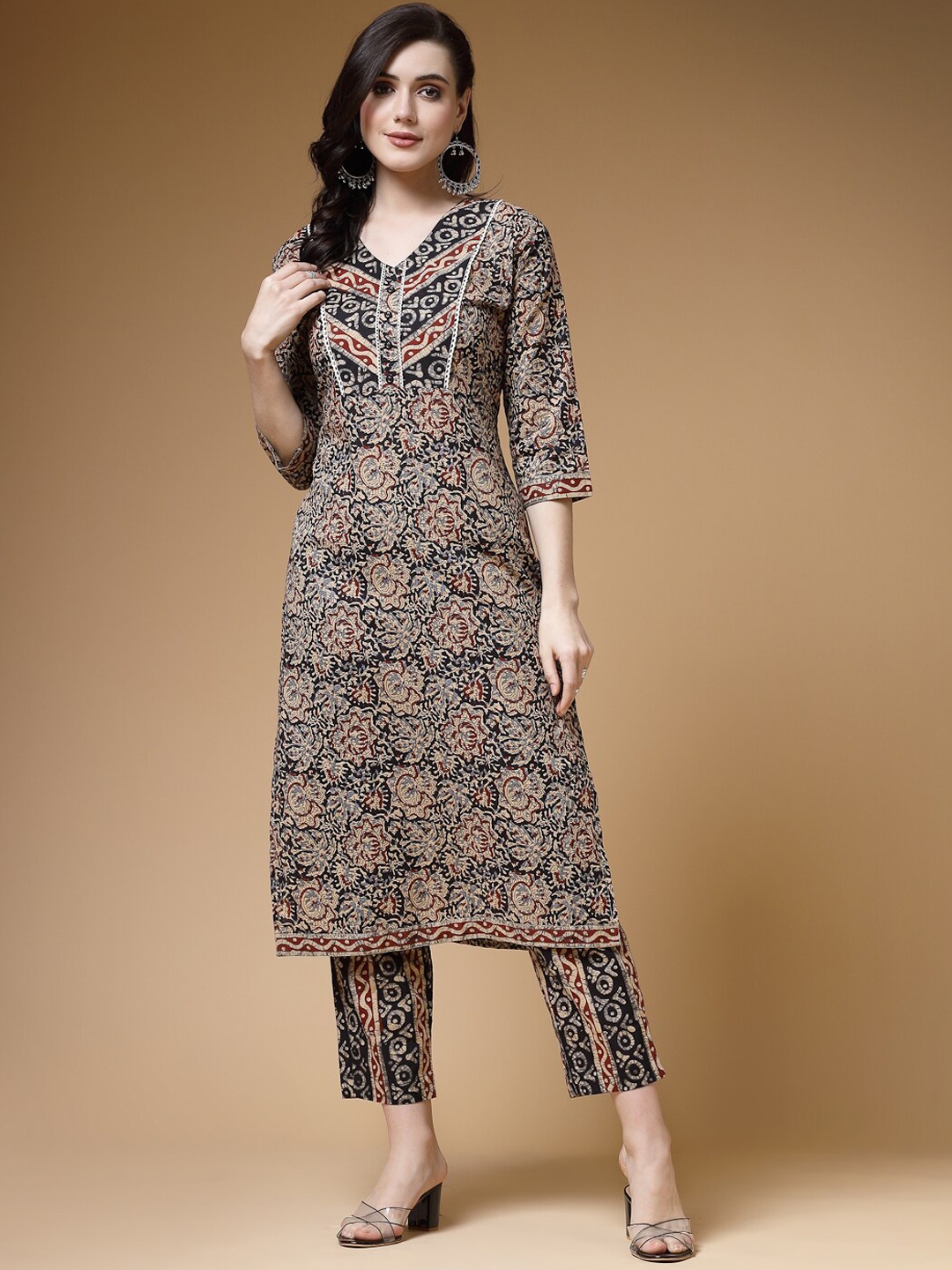 

Indibelle Ethnic Motif Printed Regular Pure Cotton Kurta with Trousers, Black