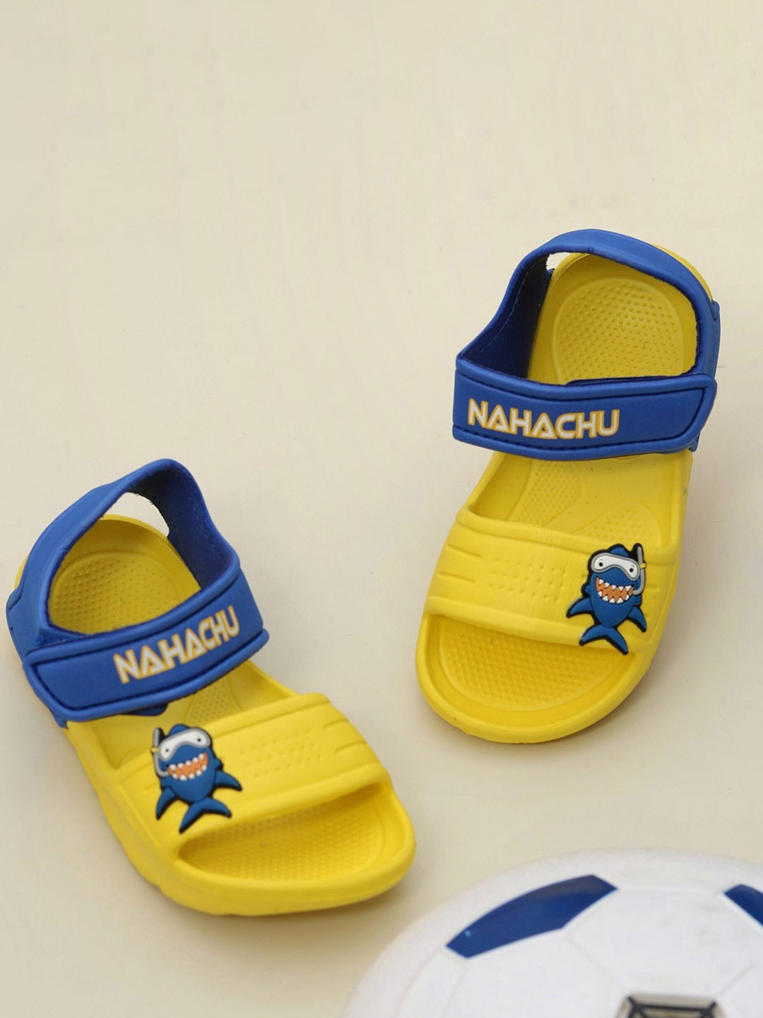 

Yellow Bee Boys Shark Rubber Sliders