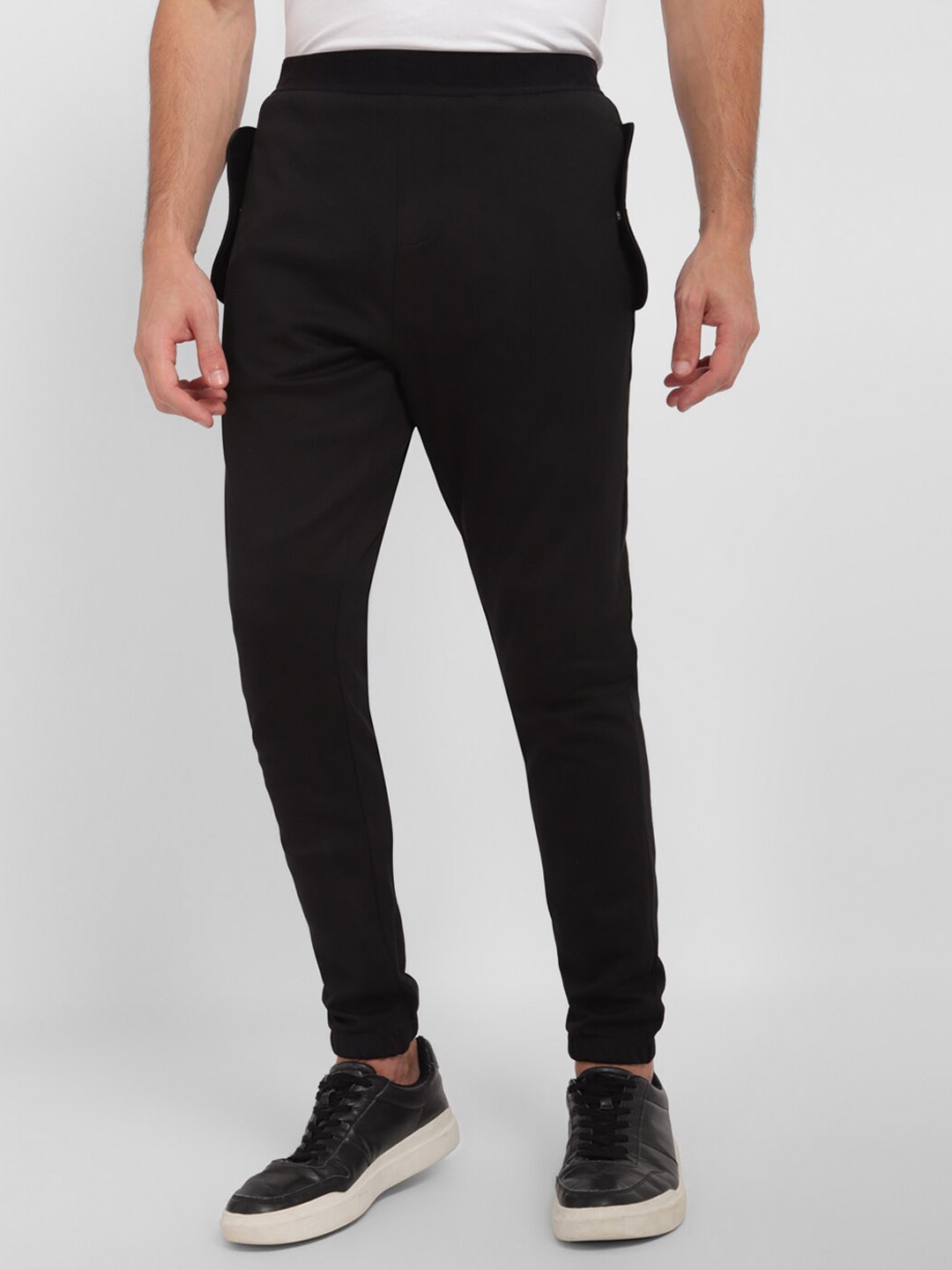 

Allen Solly Tribe Men Mid-Rise Jogger, Black