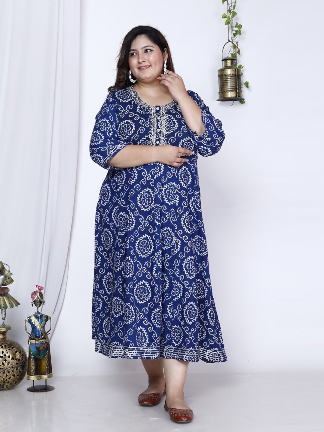 

Swasti Plus Size Ethnic Motifs Printed A-Line Midi Ethnic Dress, Black
