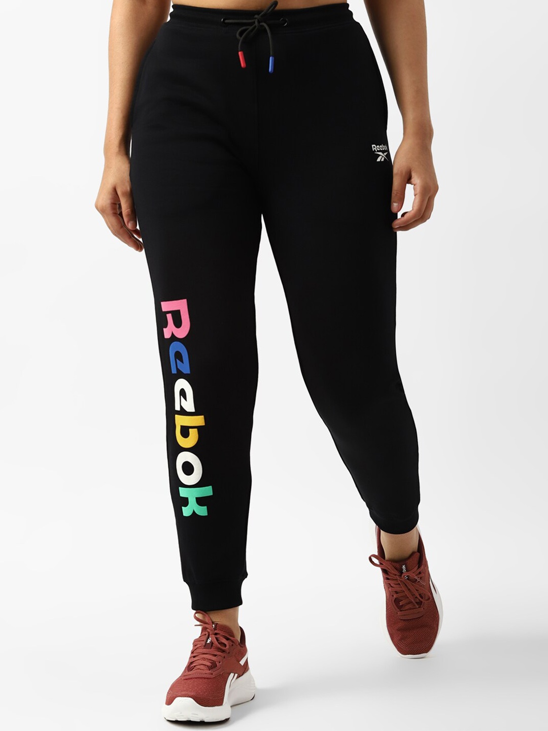 

Reebok Women Classics App Joggers, Black