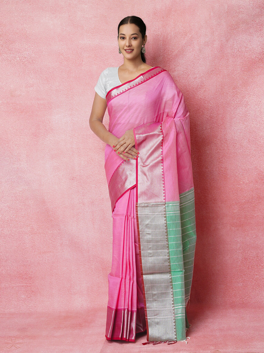 

Unnati Silks Pure Silk Handloom Mangalagiri Saree, Pink