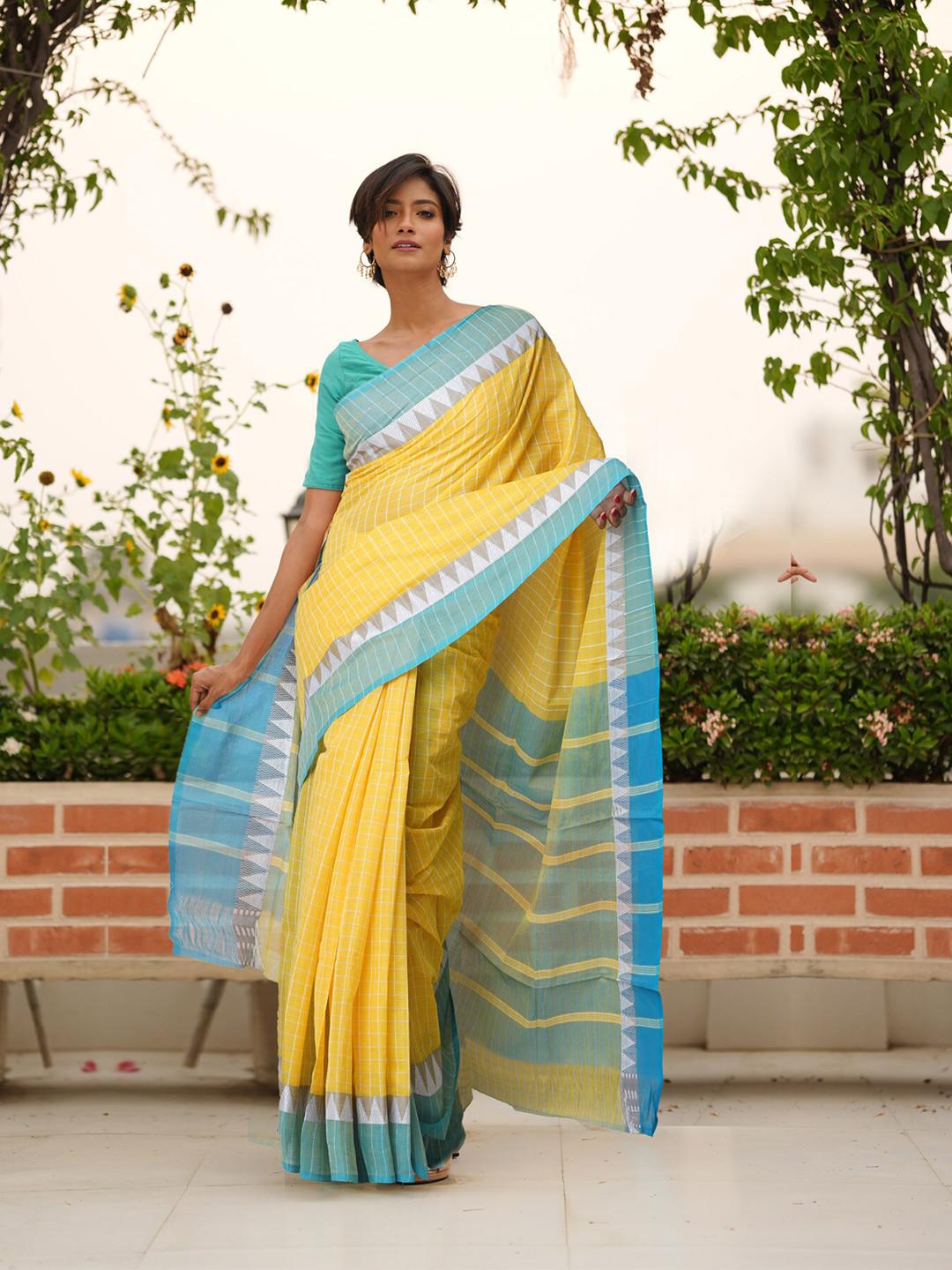 

Unnati Silks Woven Design Pure Cotton Mangalagiri Saree, Yellow