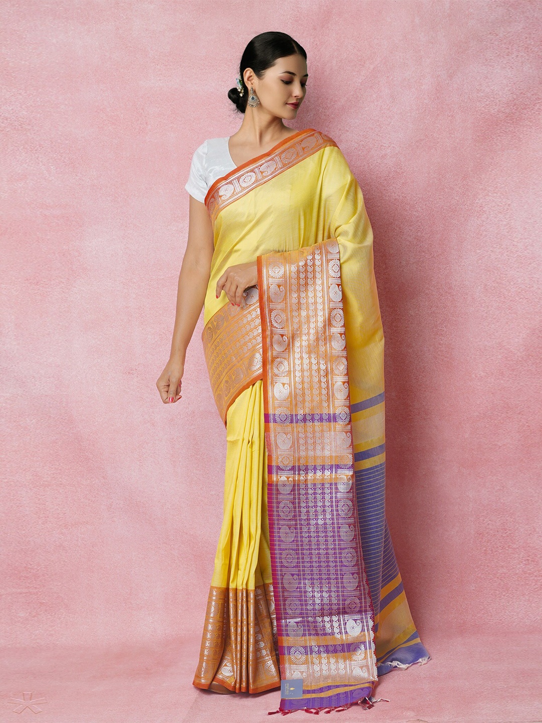 

Unnati Silks Woven Design Zari Pure Silk Narayan Peth Saree, Yellow
