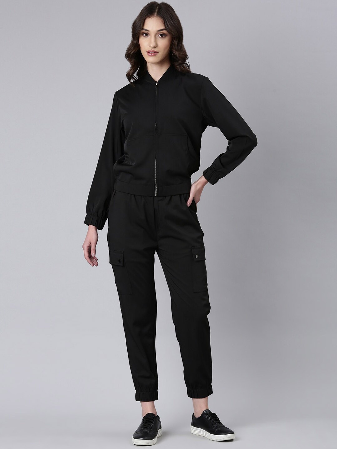 

SHOWOFF Mock Collar Tracksuit, Black