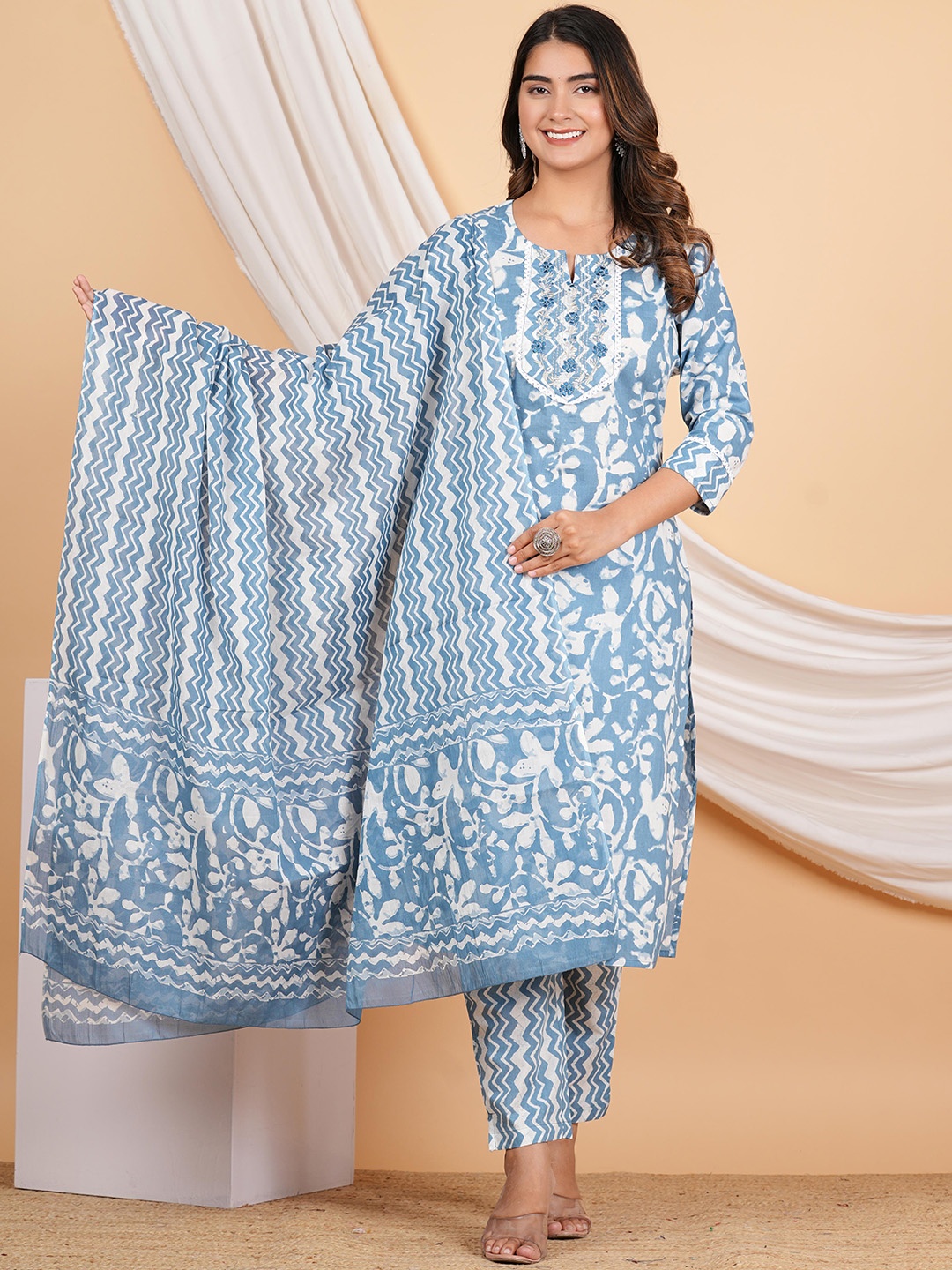 

ZOYOTO Floral Printed Thread Work Pure Cotton Kurta With Trouser & Dupatta, Blue