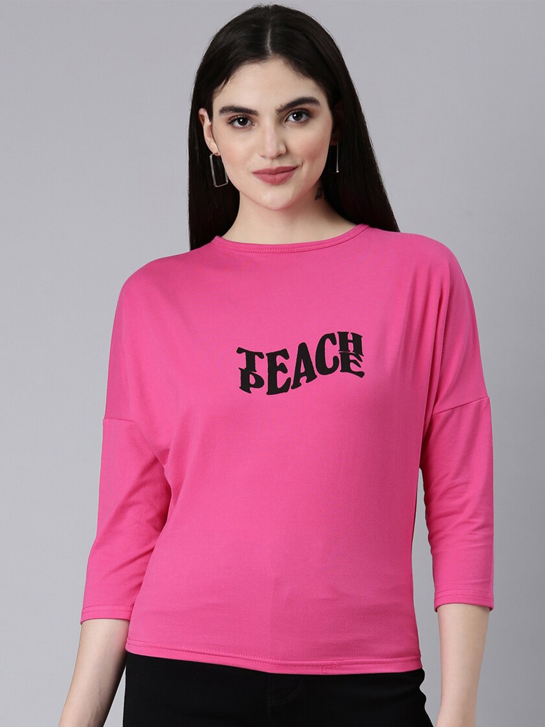 

SHOWOFF Typography Printed Drop Shoulder Sleeves Slim Fit T-shirt, Pink