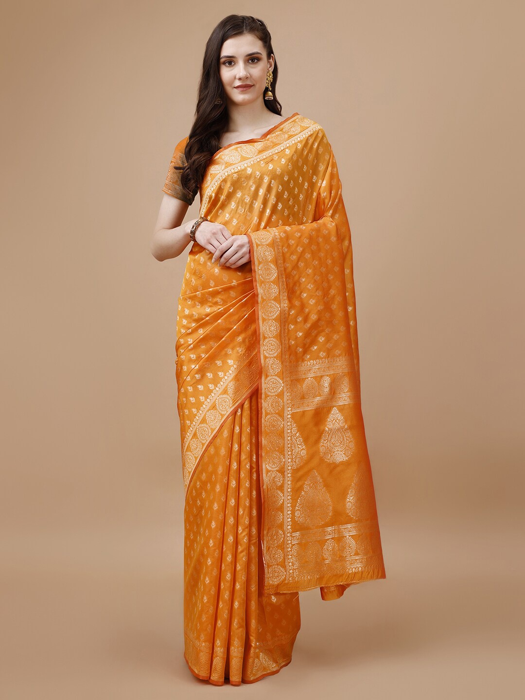 

MAGMINA Paisley Woven Design Zari Detail Pure Silk Saree, Yellow