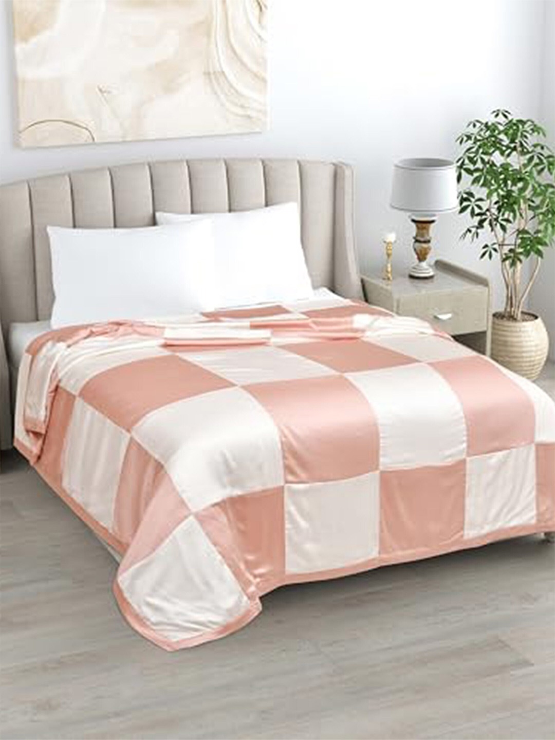 

LINENWALAS Happy Sleeping Rose Gold Checked AC Room 300 GSM Reversible Double Bed Dohar