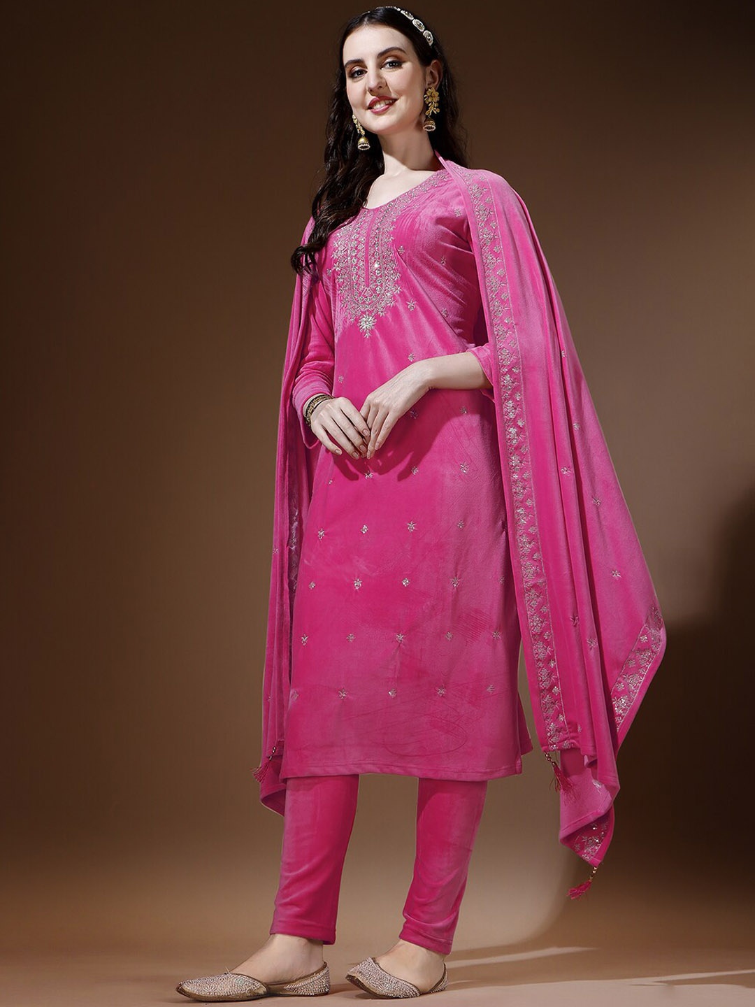 

Ziva Fashion Floral Embroidered Velvet Kurta & Trousers With Dupatta, Pink