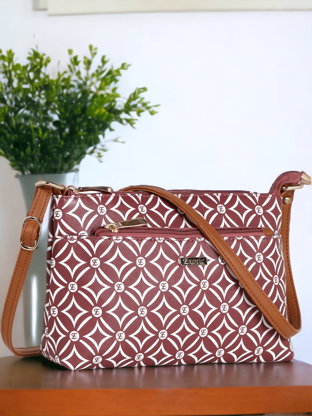 

Exotic Printed Structured Sling Bag, Purple