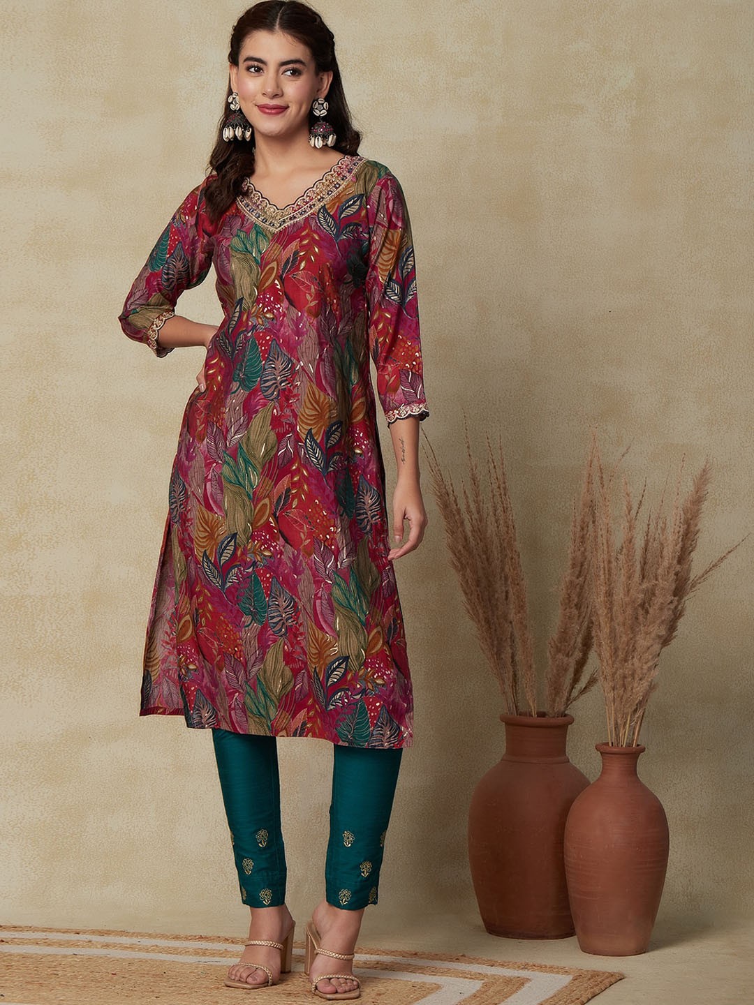 

FASHOR Magenta Floral Printed Thread Work Kurta