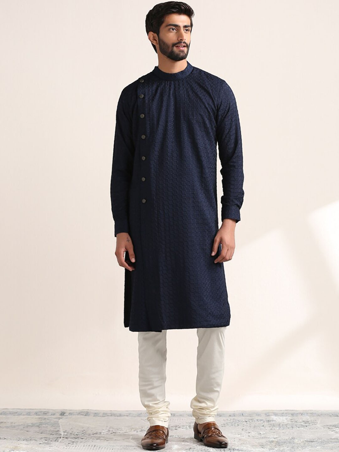 

Twamev Geometric Printed Angrakha Kurta with Churidar, Blue