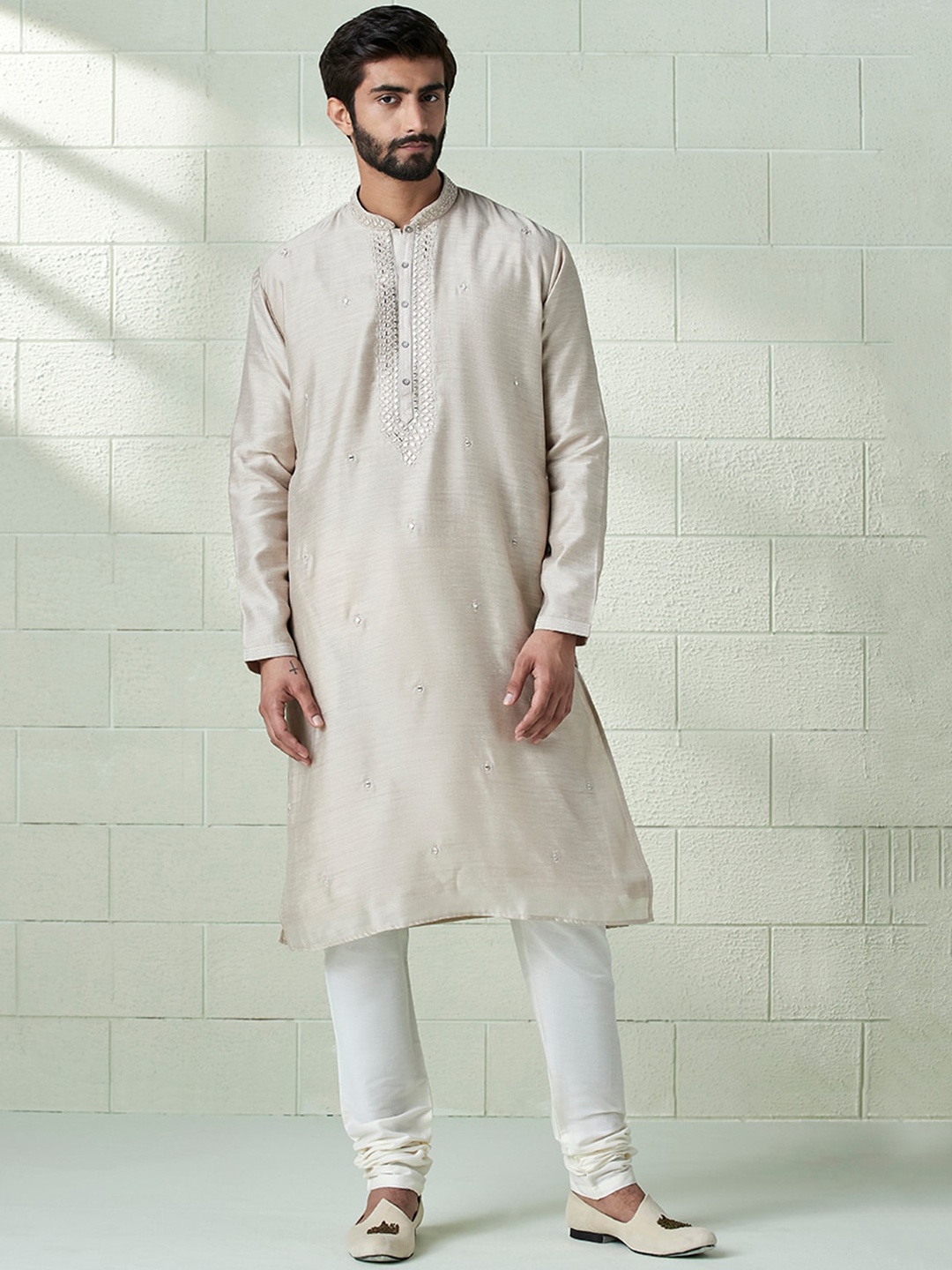 

Twamev Ethnic Motifs Embroidered Regular Kurta With Churidar, Brown