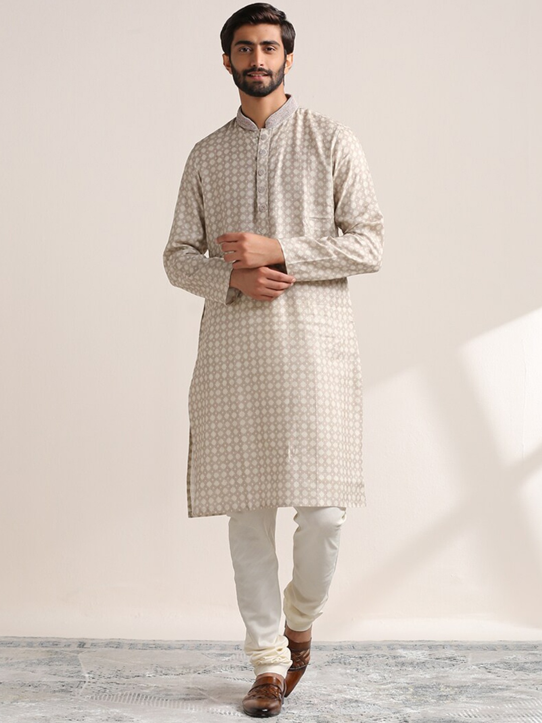 

Twamev Geometric Printed Mandarin Collar Straight Linen Kurta with Churidar, Cream