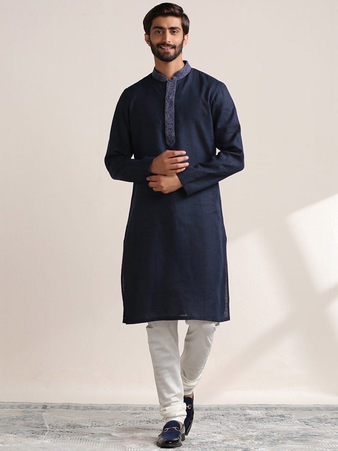 

Twamev Paisley Yoke Design Mandarin Collar Kurta With Churidar, Navy blue