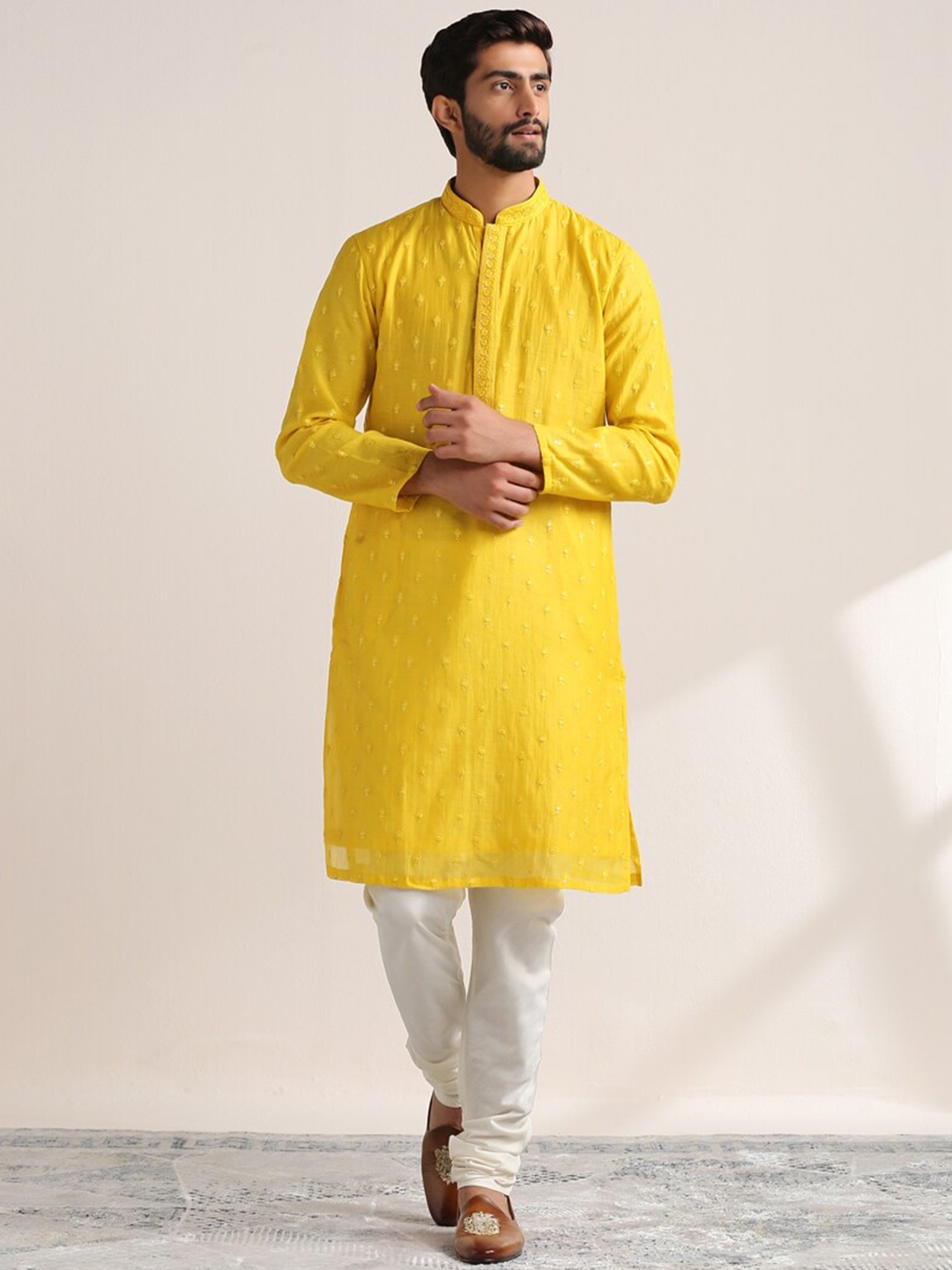 

Twamev Embroidered Mandarin Collar Kurta with Pyjamas, Yellow