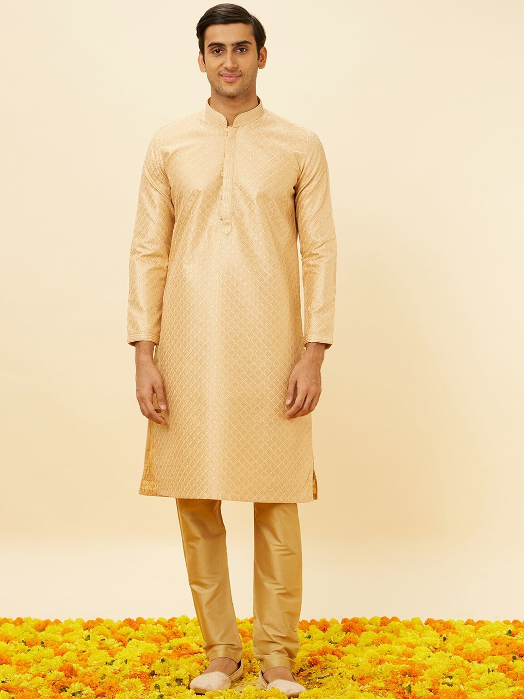 

Twamev Ethnic Motifs Embroidered Straight Kurta with Churidar, Beige