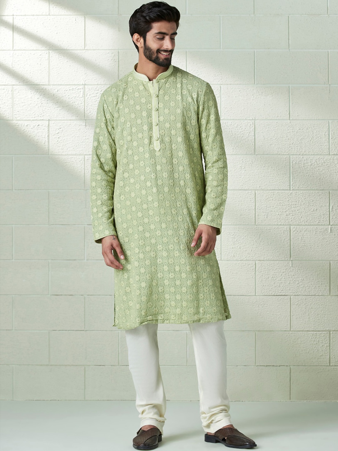 

Twamev Ethnic Motifs Embroidered Regular Kurta With Churidar, Green