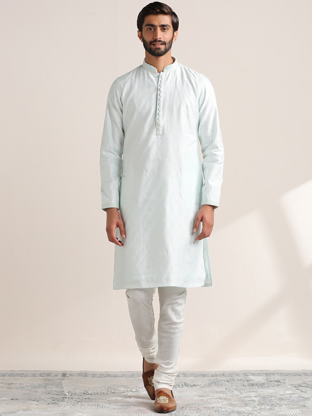 

Twamev Mandarin Collar Regular Straight Kurta with Churidar, Blue