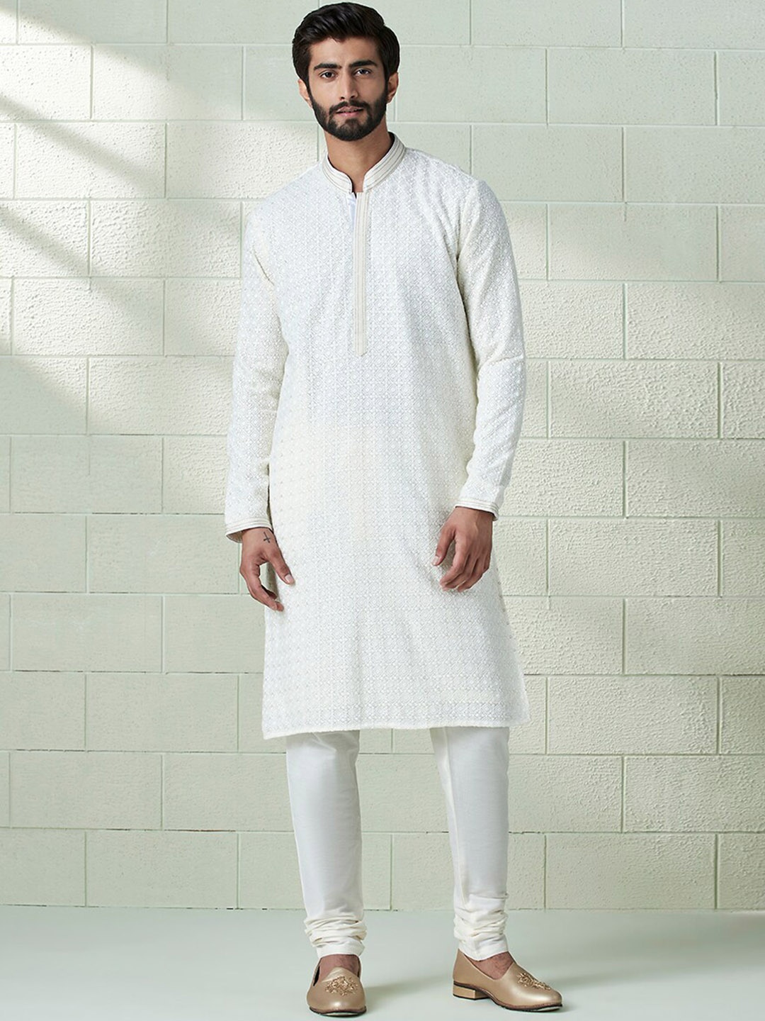 

Twamev Geometric Embroidered Regular Kurta with Churidar, White