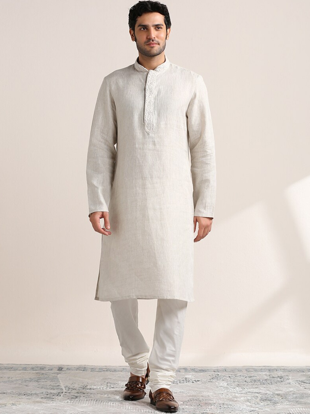 

Twamev Mandarin Collar Kurta With Churidar, Beige