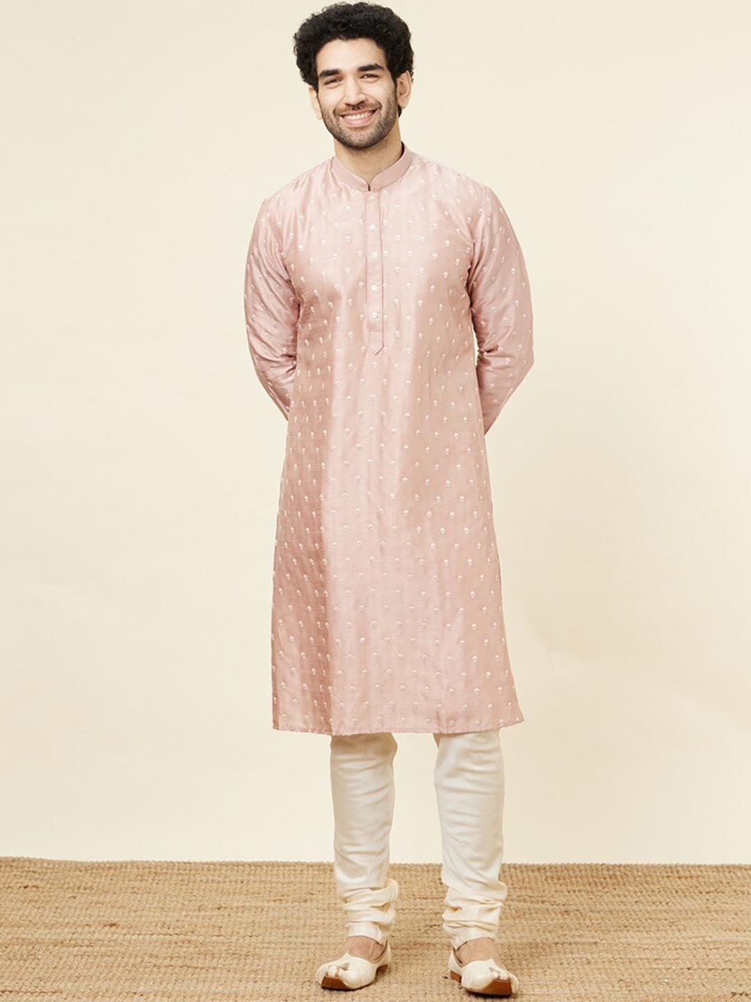 

Twamev Floral Embroidered Kurta with Churidar, Pink
