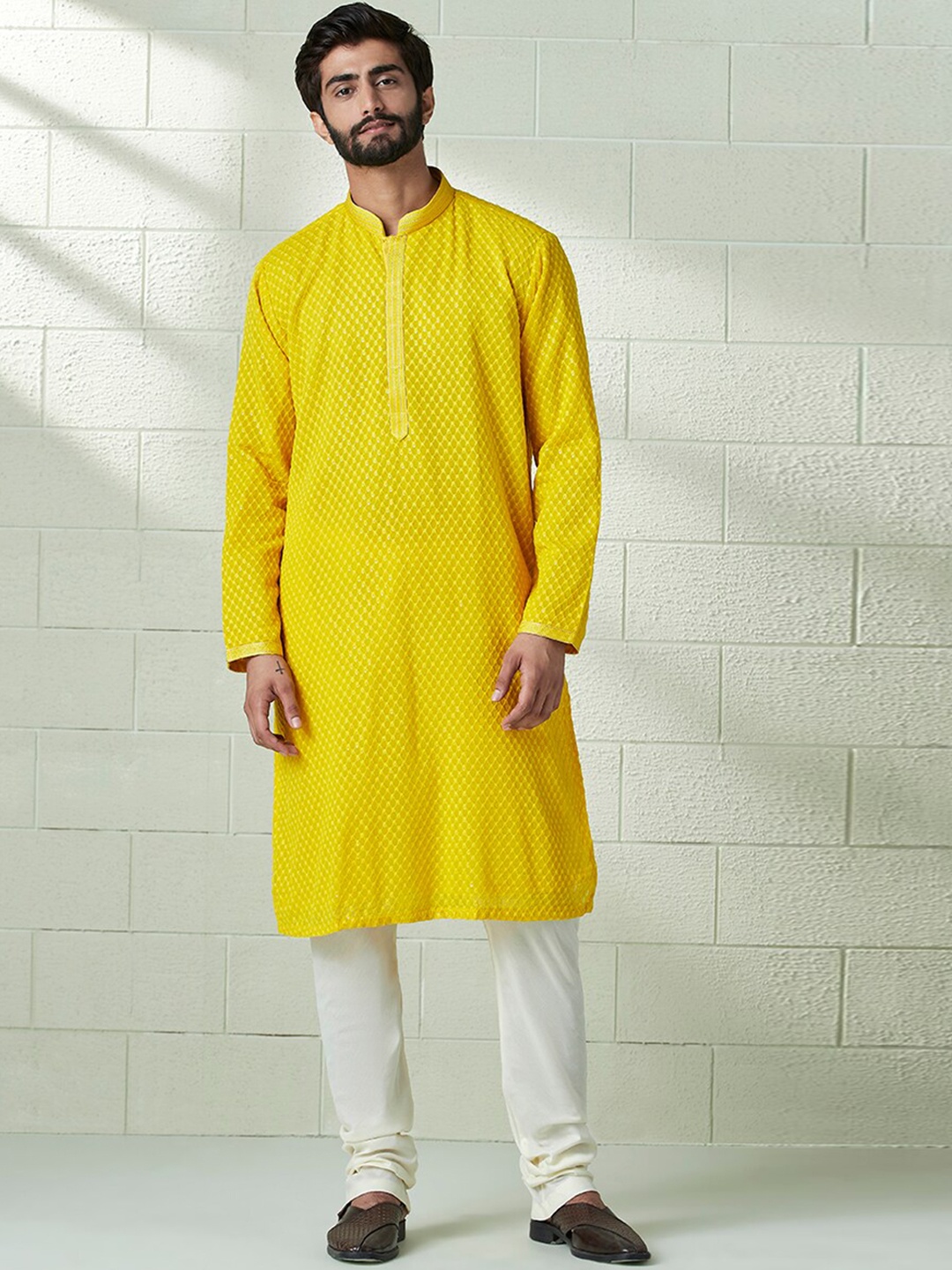 

Twamev Ethnic Motifs Embroidered Sequinned Kurta with Churidar, Yellow