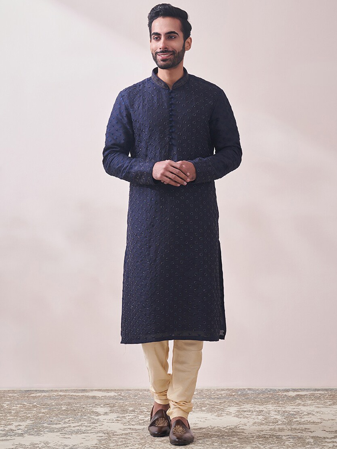 

Twamev Floral Embroidered Mandarin Collar Regular Art Silk Kurta With Churidar, Navy blue