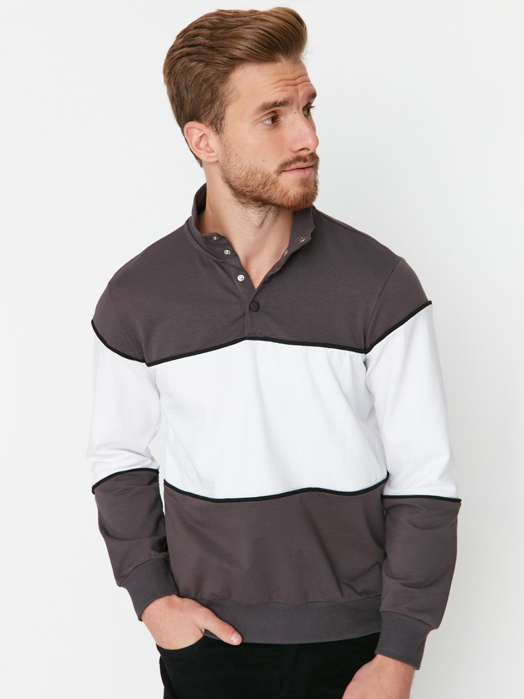 

Trendyol Colourblocked High Neck Long Sleeves Pullover Sweatshirt, Grey