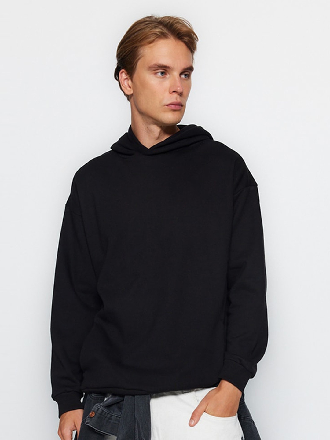 

Trendyol Hooded Pullover Sweatshirt, Black