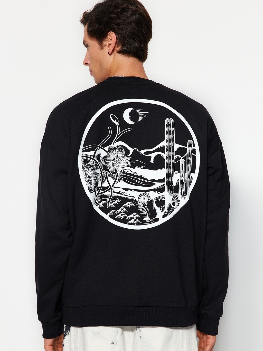 

Trendyol Graphic Printed Pullover Sweatshirt, Black
