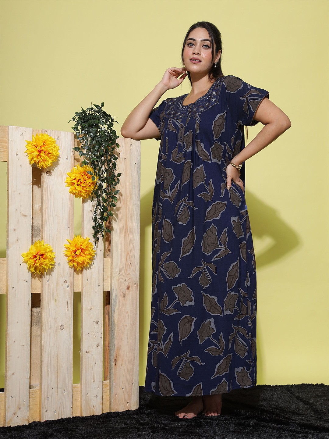

9shines Label Floral Printed Maxi Nightdress, Blue