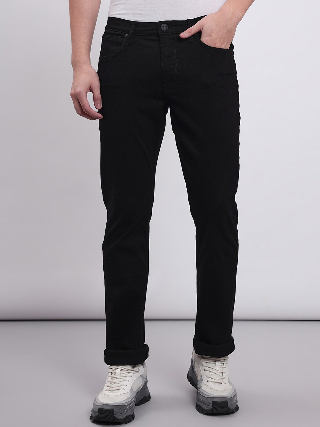 

Lee Men Rodeo Mid-Rise Clean Look Stretchable Jeans, Black