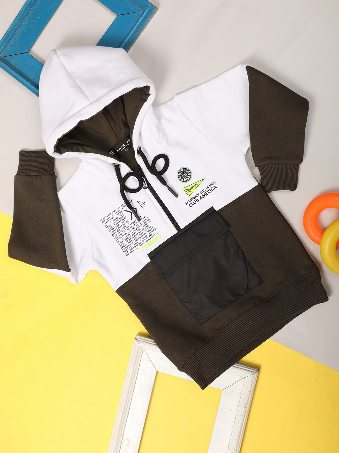 

V-Mart Boys Colourblocked Hooded Cotton Pullover, White